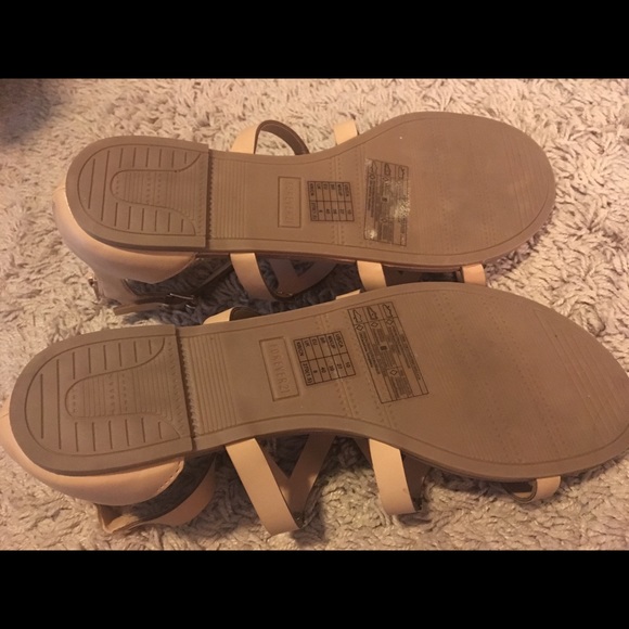 Gladiator style sandals - Picture 4 of 5